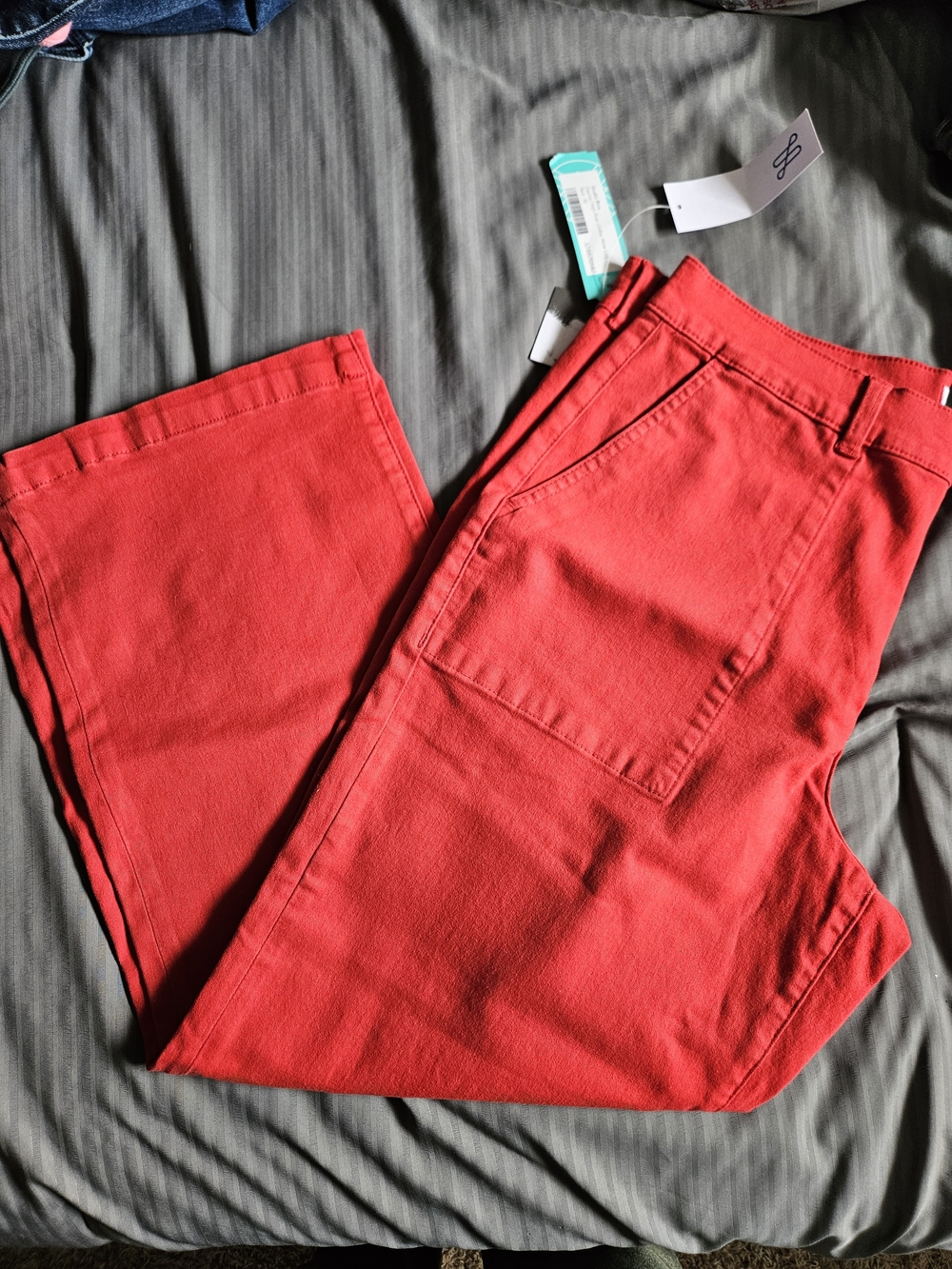 Women's Red Wide-Leg Jeans with Front Patch Pockets